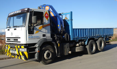 Camió grua Iveco P240